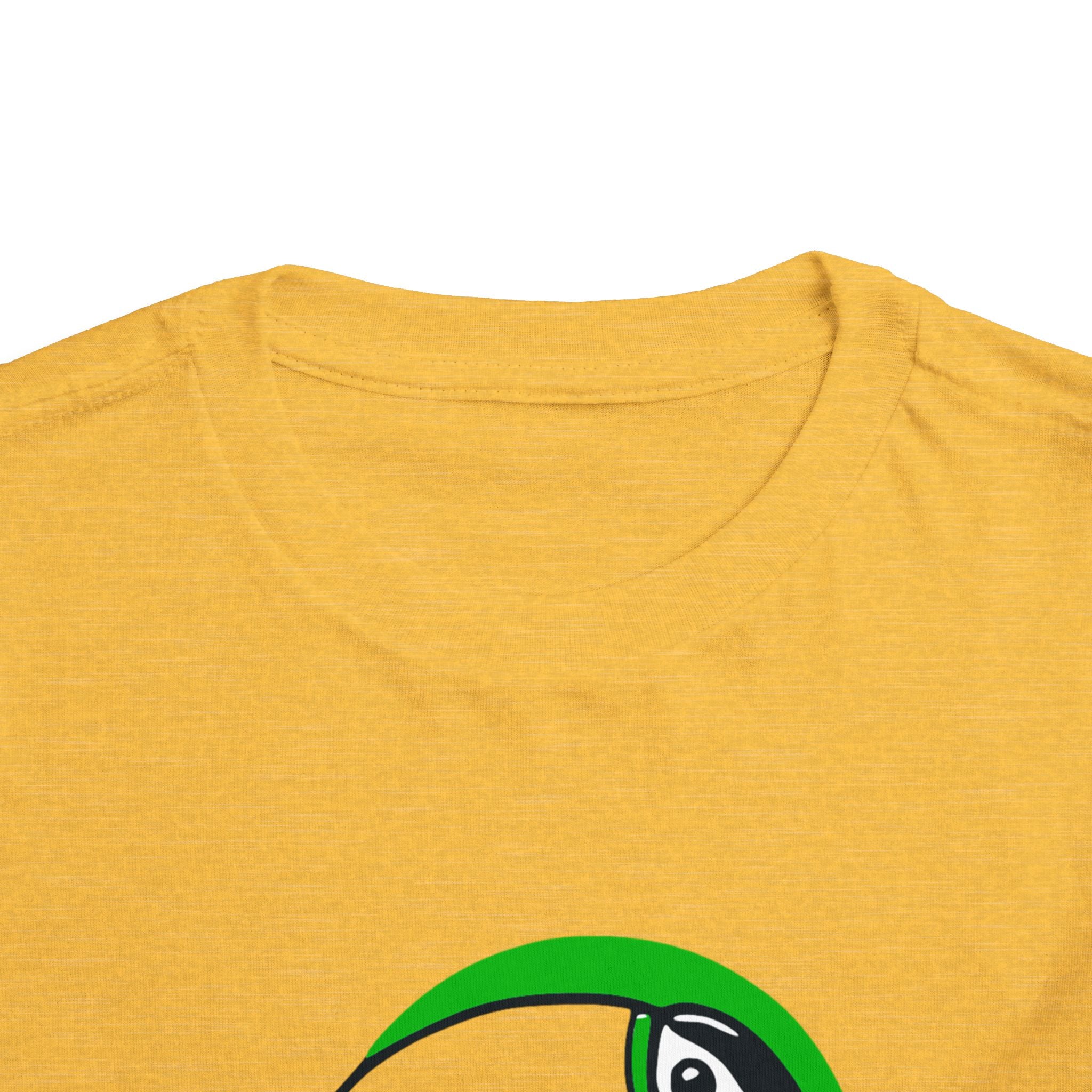 Brazilian-American Crianças T-Shirt - Toucan Design on Amarelo - Celebrate Brazilian Roots Toddler Short Sleeve Tee