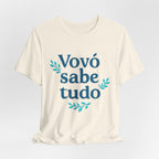 Vovó sabe tudo Grandma Knows Everything T-Shirt | Portuguese Grandma Tee