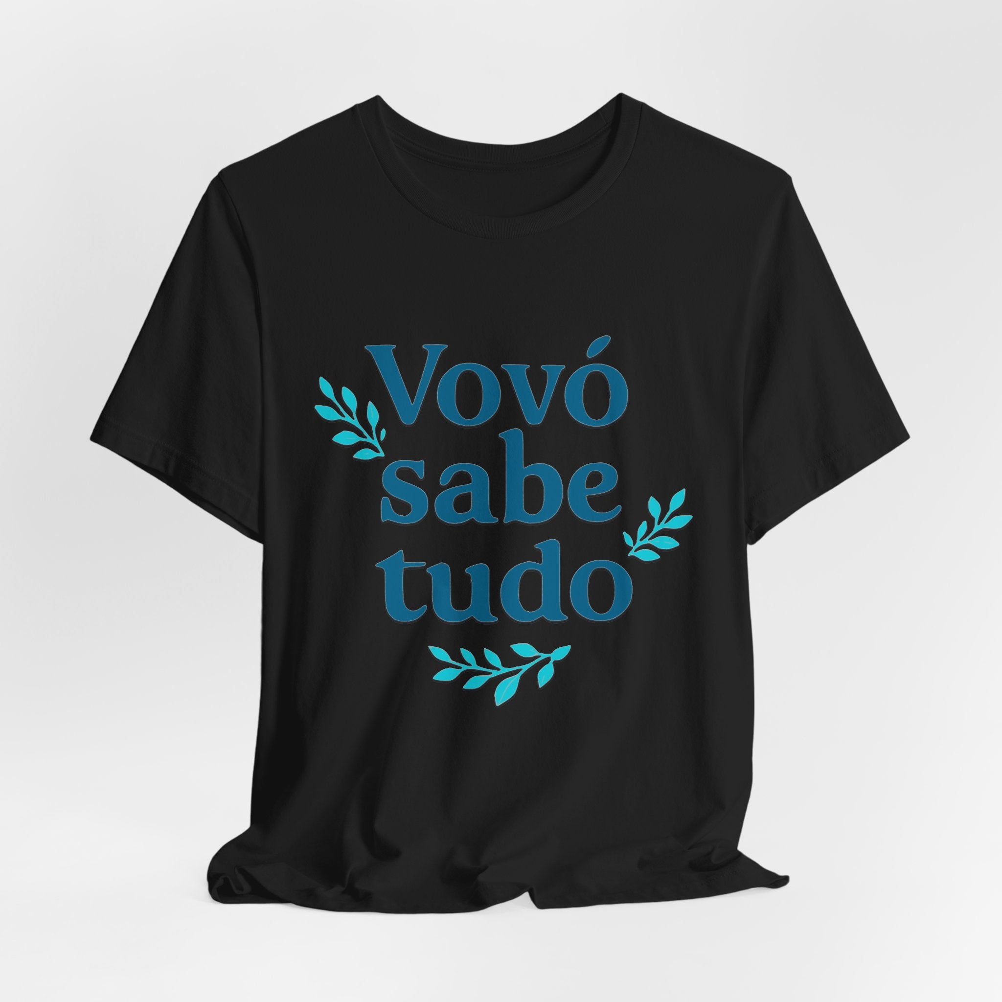 Vovó sabe tudo Grandma Knows Everything T-Shirt | Portuguese Grandma Tee